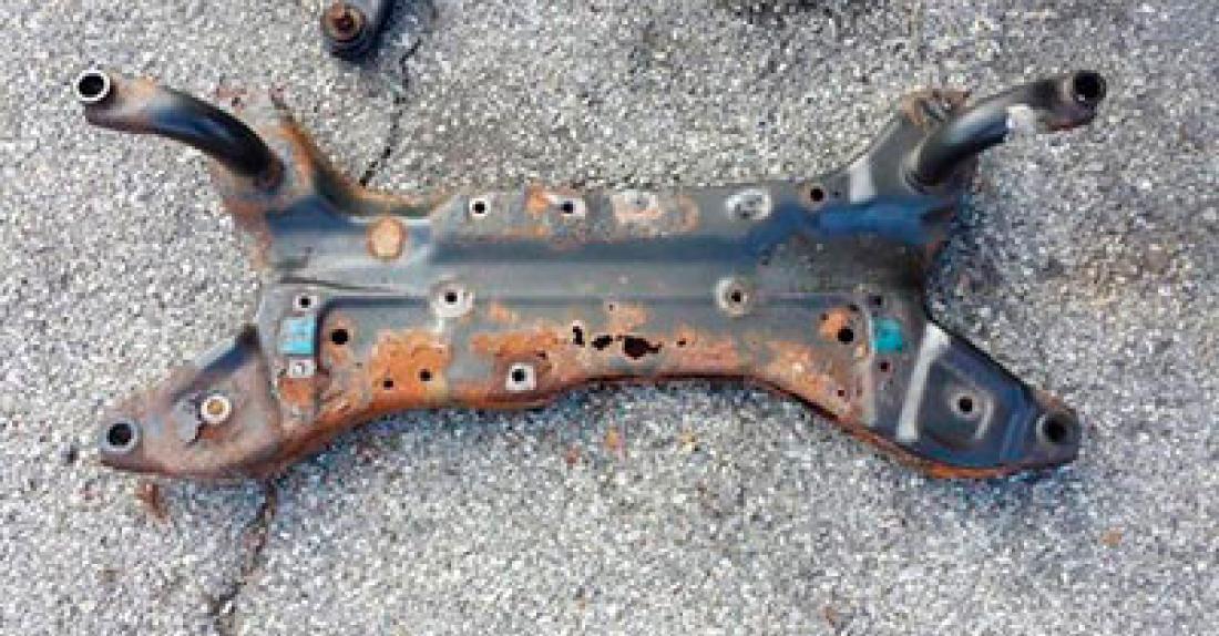 Jeep Patriot 2008 badly rusted subframe